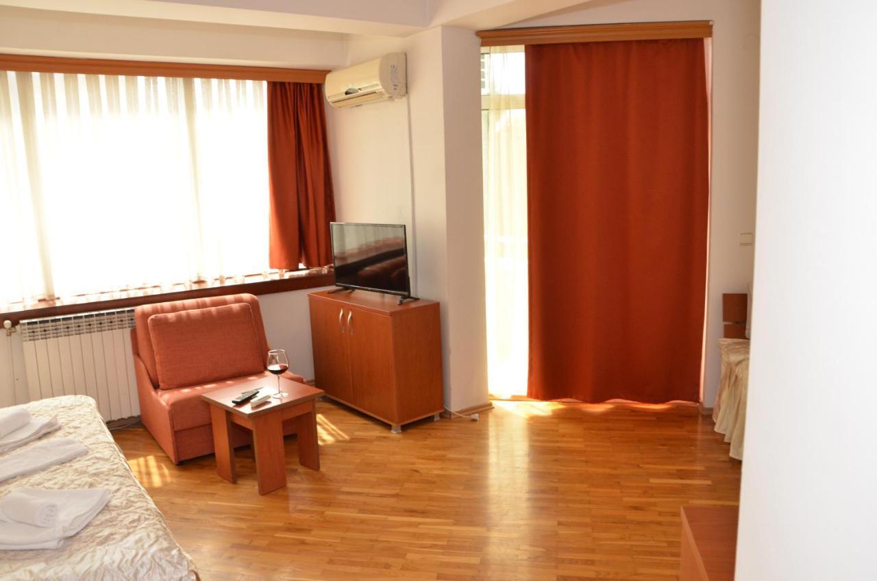 Hotel Diplomat Plus Ohrid Exterior foto