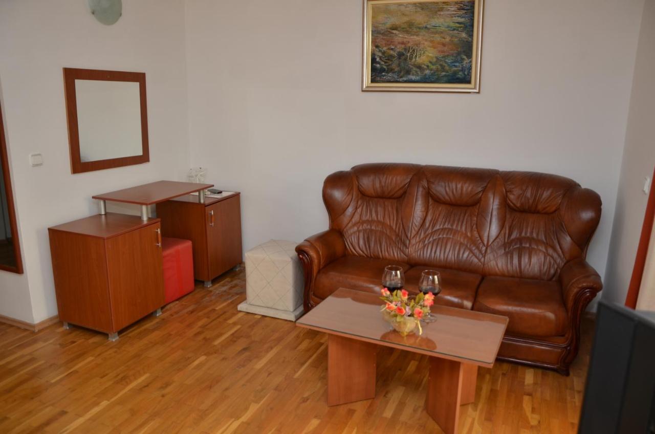 Hotel Diplomat Plus Ohrid Exterior foto
